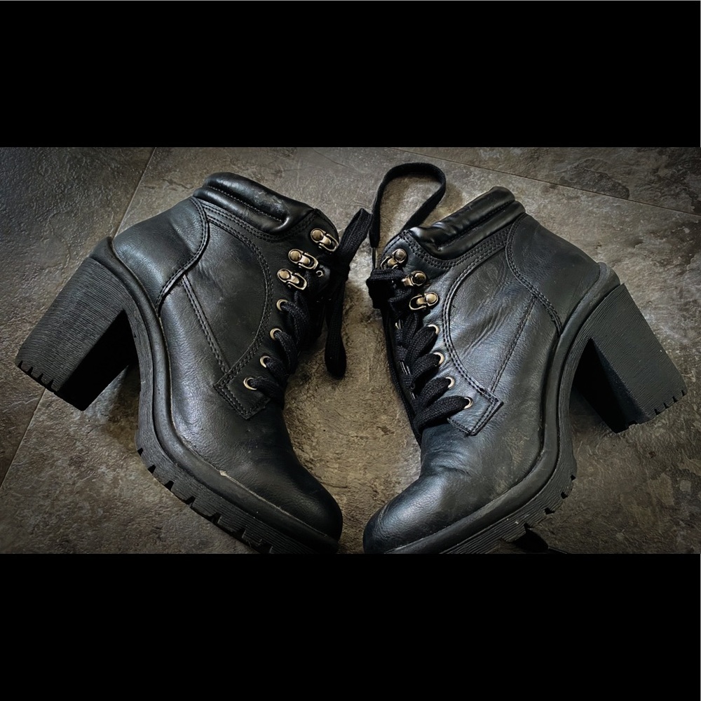 Joe Boxer Boots